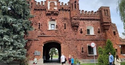 Экскурсии в Брест из Минска — Холмские ворота